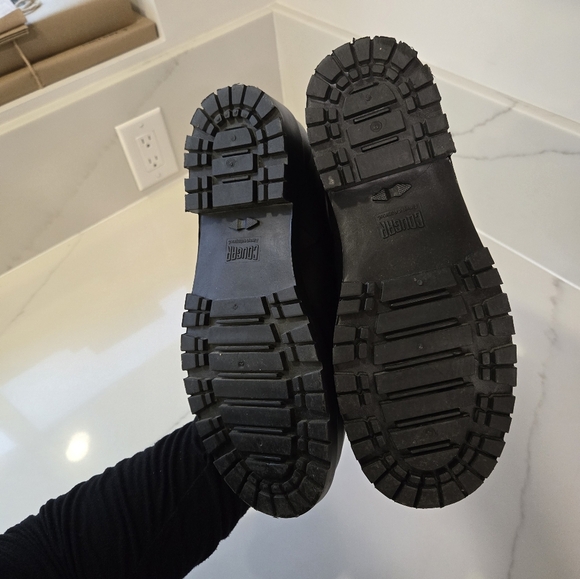 Black Cougar Rainboots 11 - Picture 10 of 12